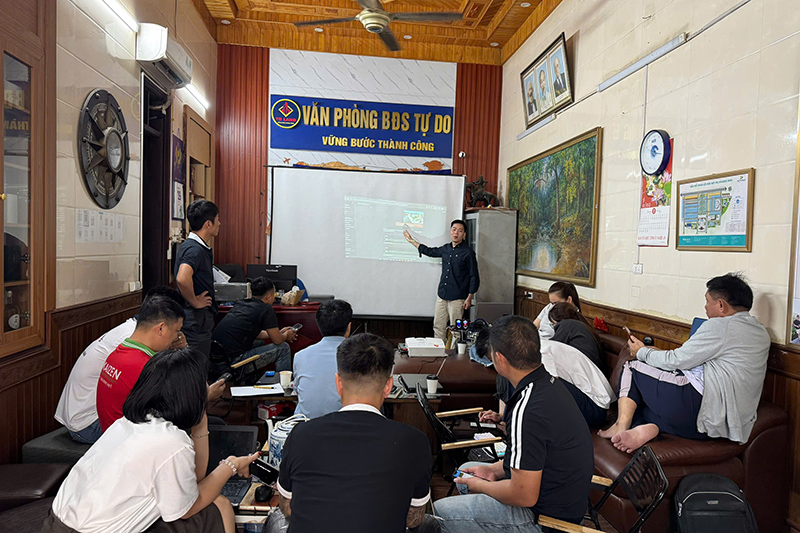 Khóa học đào tạo marketing inhouse: Khóa học AI, Khóa học Tiktok, khóa học facebook