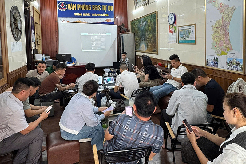 Khóa học đào tạo marketing inhouse: Khóa học AI, Khóa học Tiktok, khóa học facebook